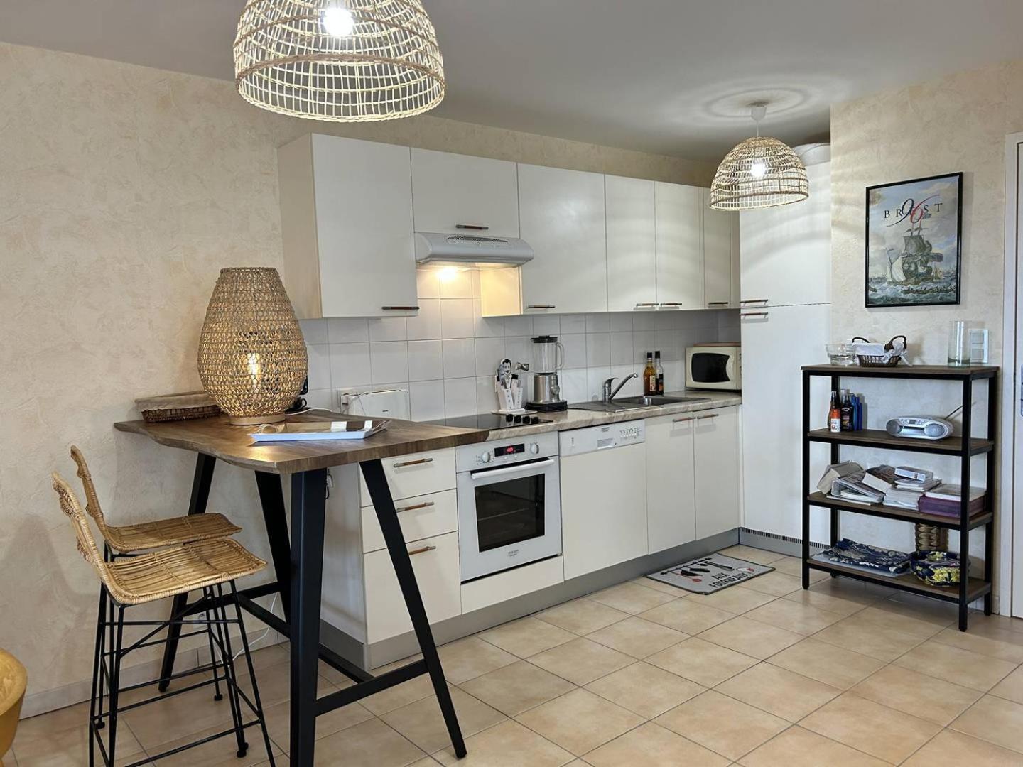 535 - T2 Avec Magnifique Vue Apartamento